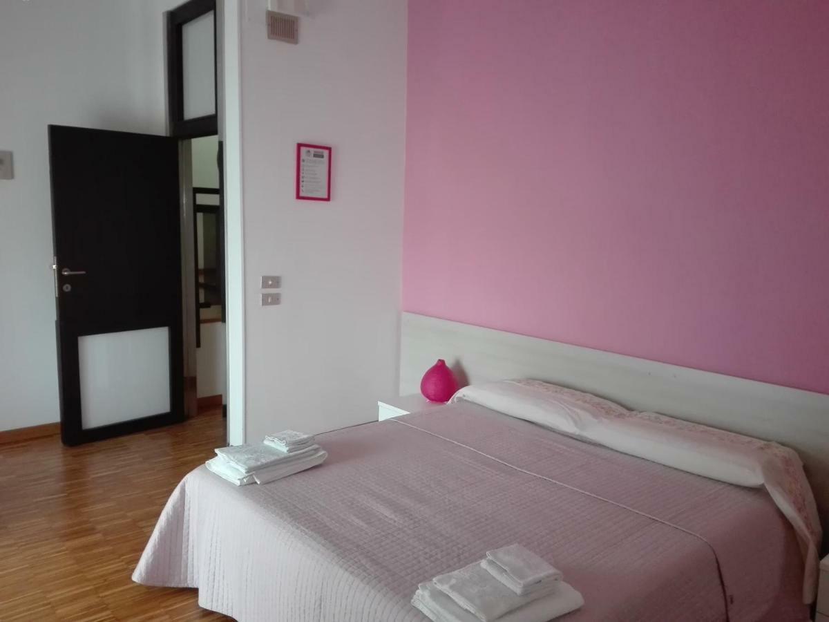 B&B Dos Almas Bari Exterior foto